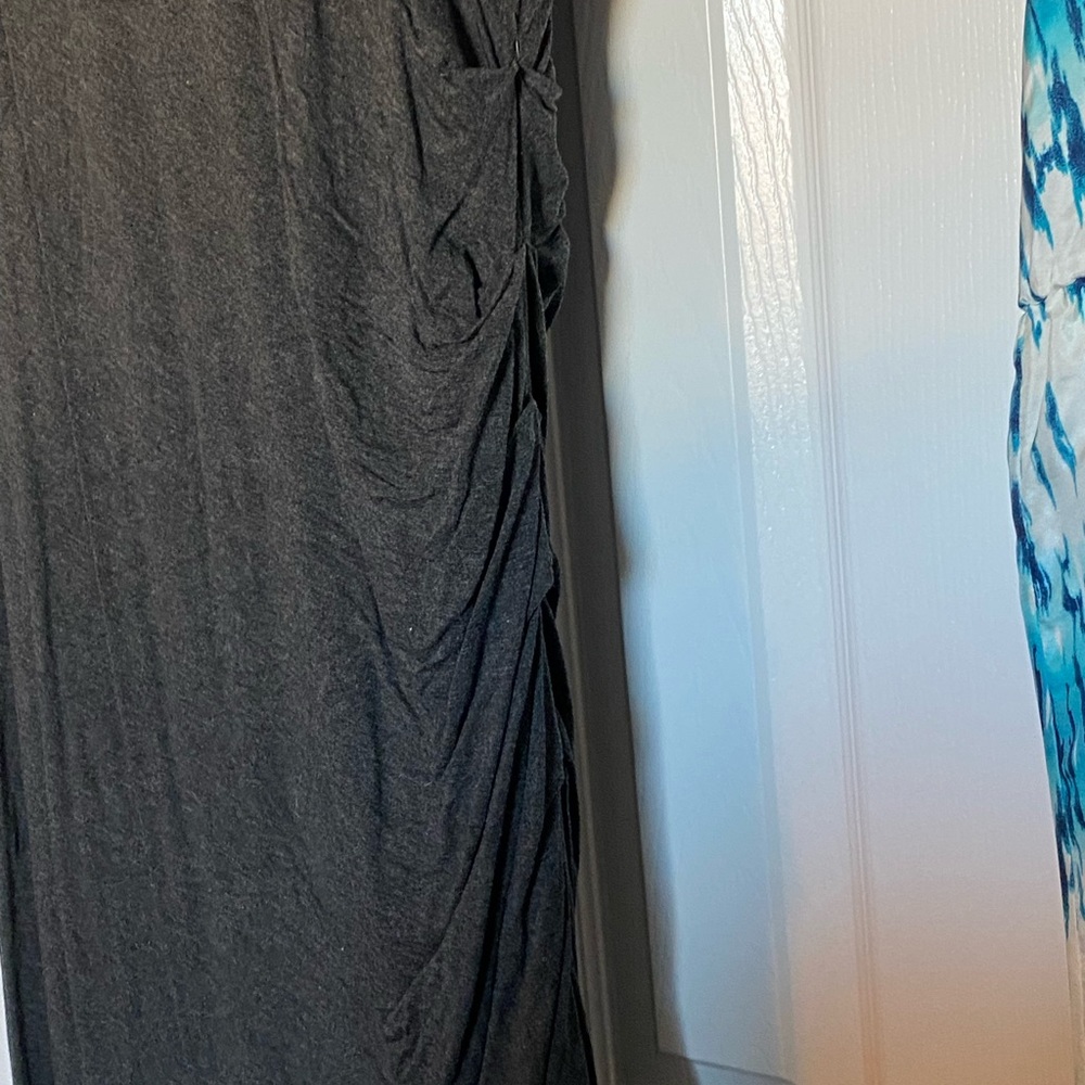 Pair of Banana Republic dresses - Picture 3 of 4